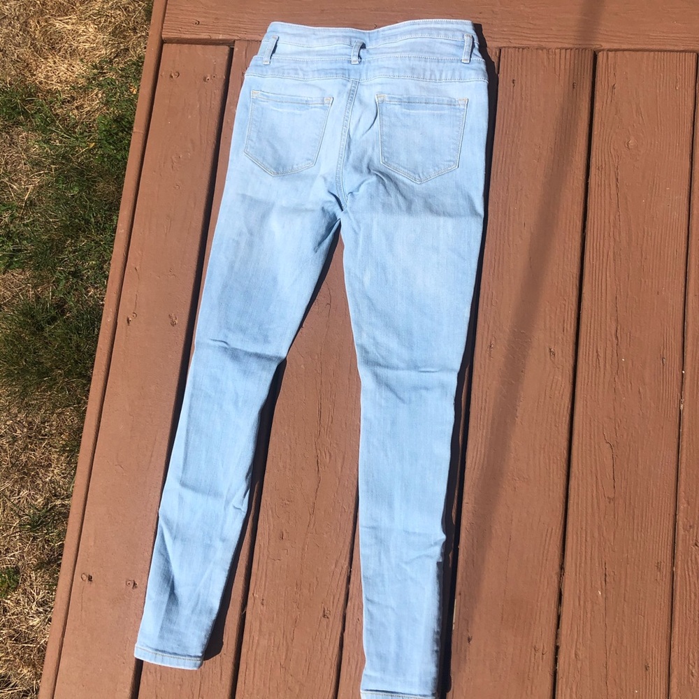 High Waisted Ripped Jeans - Picture 3 of 6